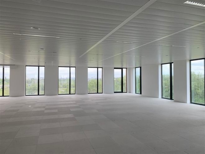 Handelszaak te huur in Sint-Denijs-Westrem 9051 6126.00€ slaapkamers 435.00m² - Zoekertje 491122