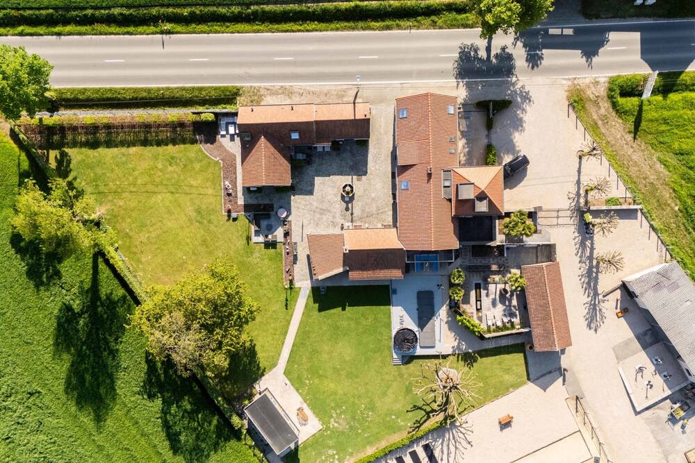 Handelszaak te koop in Geraardsbergen 9500 1495000.00€ slaapkamers 468.00m² - Zoekertje 491474