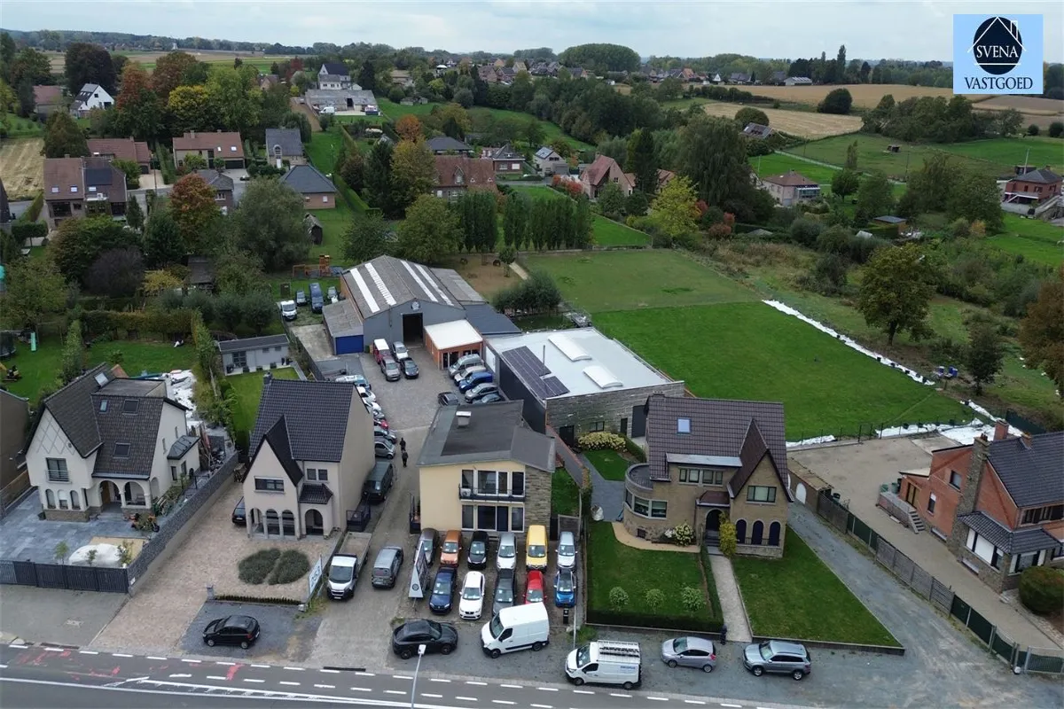 Handelszaak te  koop in Denderwindeke 9400 645000.00€ 0 slaapkamers m² - Zoekertje 543805