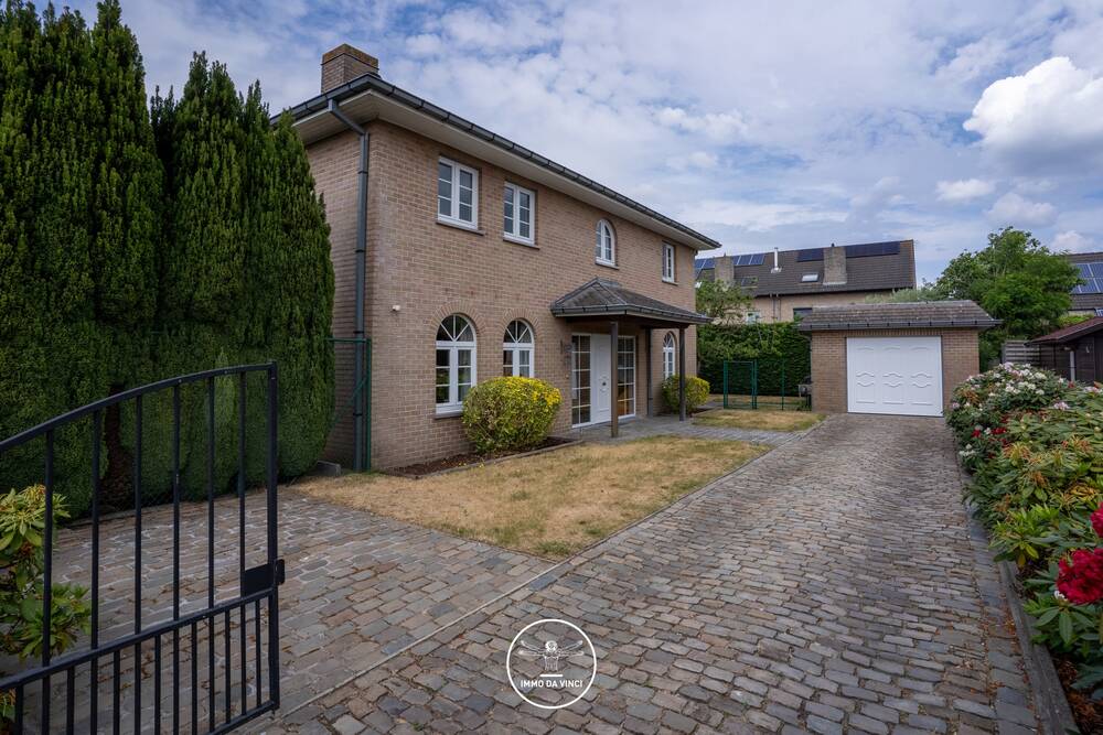 Huis te  koop in Zwijnaarde 9052 685000.00€ 4 slaapkamers 202.00m² - Zoekertje 493385