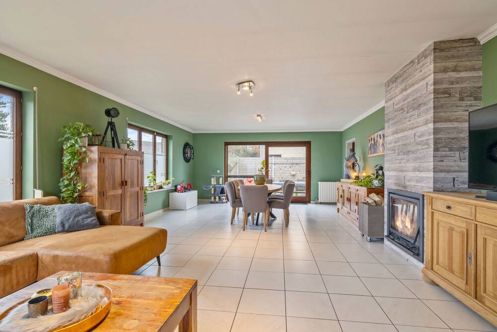 Huis te  koop in Zelzate 9060 529000.00€ 7 slaapkamers 272.00m² - Zoekertje 504727