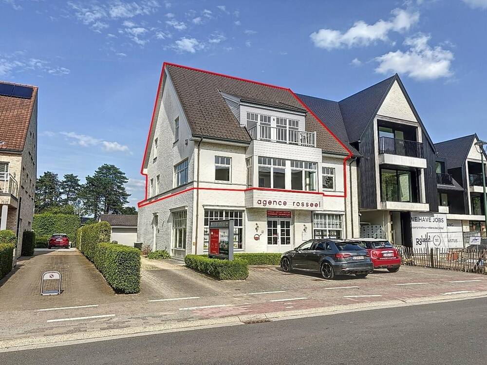 Triplex te in Sint-Martens-Latem 9830 1800.00€ 4 slaapkamers 246.00m² - Zoekertje 504274