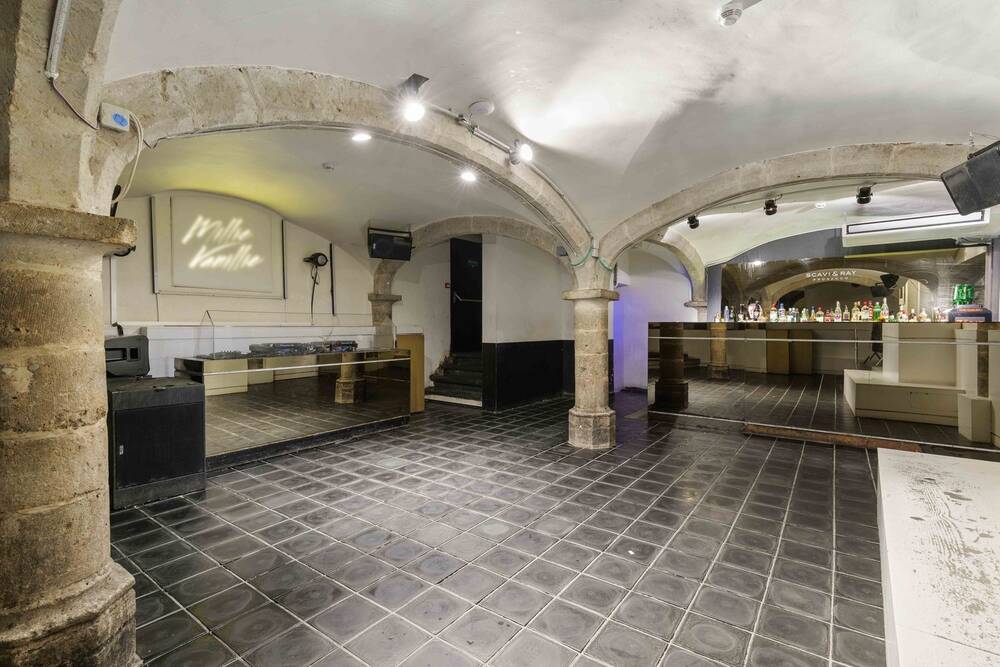 Handelszaak te koop in Gent 9000 595000.00€ slaapkamers 220.00m² - Zoekertje 503243