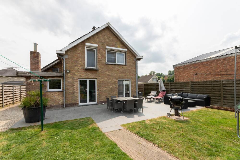 Huis te koop in Boekhoute 9961 389000.00€ 3 slaapkamers m² - Zoekertje 503202