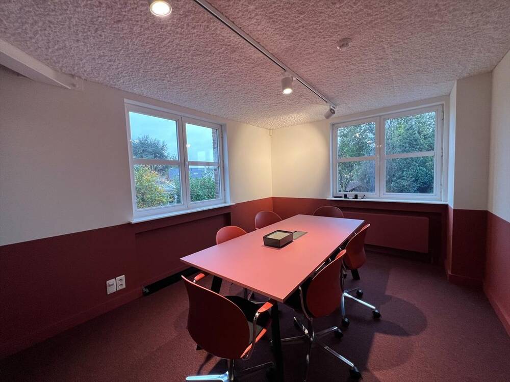 Handelszaak te  huur in Mariakerke 9030 4000.00€  slaapkamers 80.00m² - Zoekertje 503015