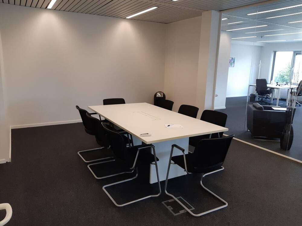 Handelszaak te huur in Aalst 9300 5909.00€ slaapkamers 144.00m² - Zoekertje 503012