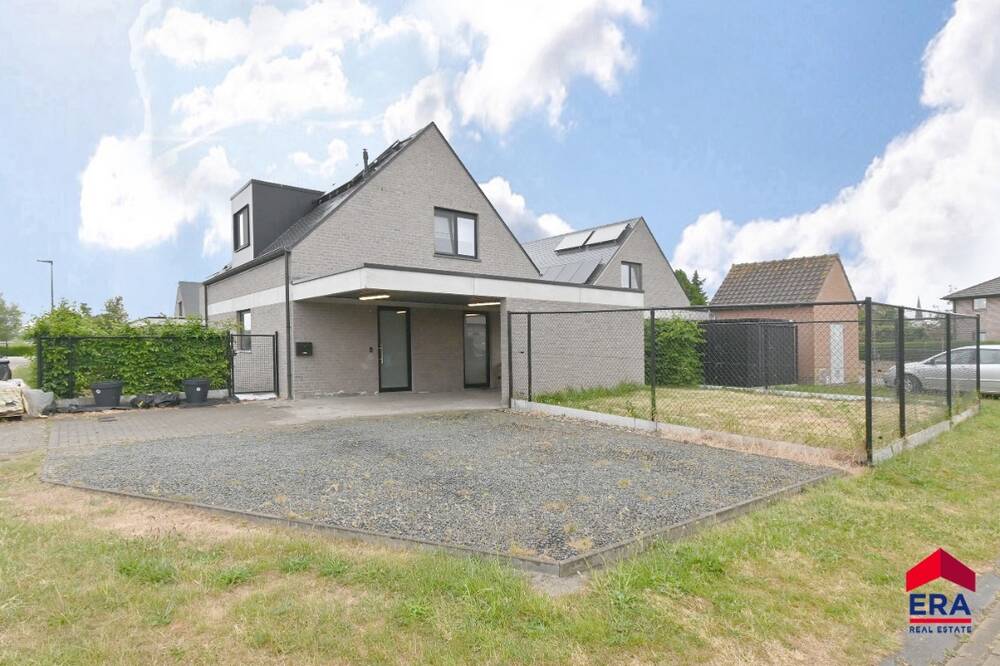 Huis te  koop in Waarschoot 9950 425000.00€ 3 slaapkamers 140.00m² - Zoekertje 502821