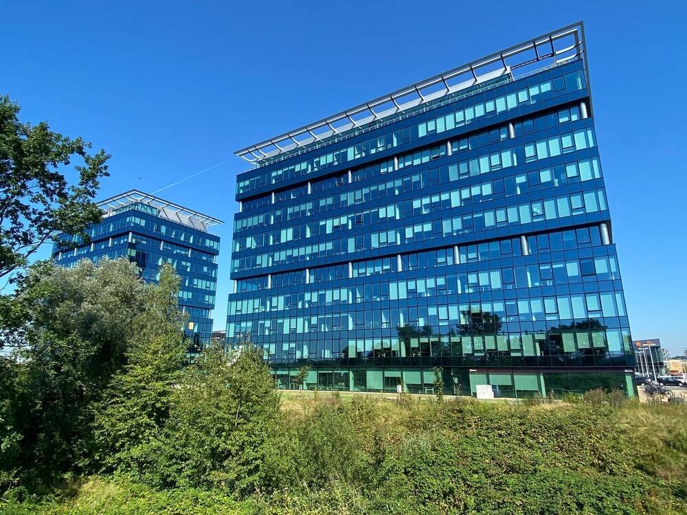 Handelszaak te  huur in Gent 9000 5396.00€  slaapkamers 370.00m² - Zoekertje 502116