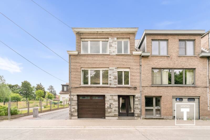 Huis te  koop in Melle 9090 300000.00€ 3 slaapkamers 256.00m² - Zoekertje 500991