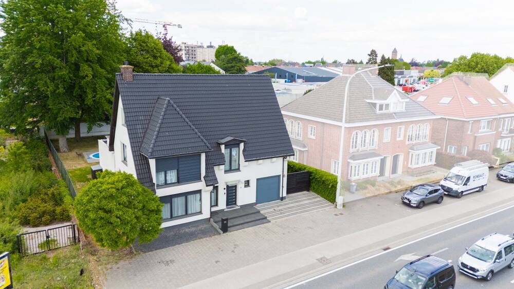 Huis te koop in Sint-Niklaas 9100 750000.00€ 7 slaapkamers 326.00m² - Zoekertje 500616