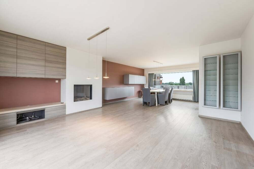 Appartement te koop in Sint-Niklaas 9100 225000.00€ 2 slaapkamers 100.00m² - Zoekertje 500633