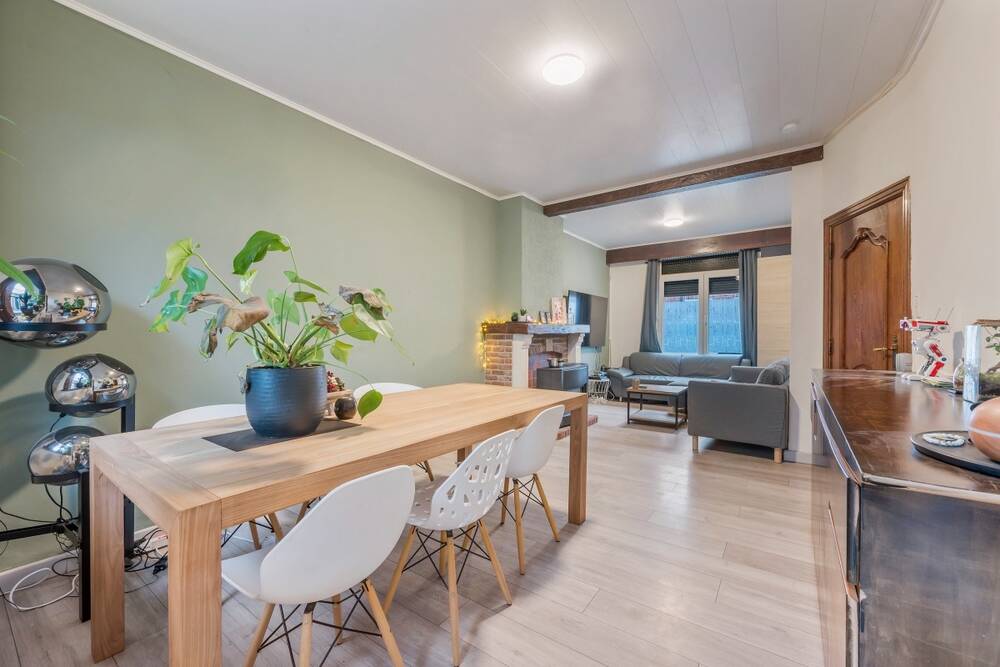 Huis te koop in Sint-Niklaas 9100 249000.00€ 3 slaapkamers 119.00m² - Zoekertje 500672