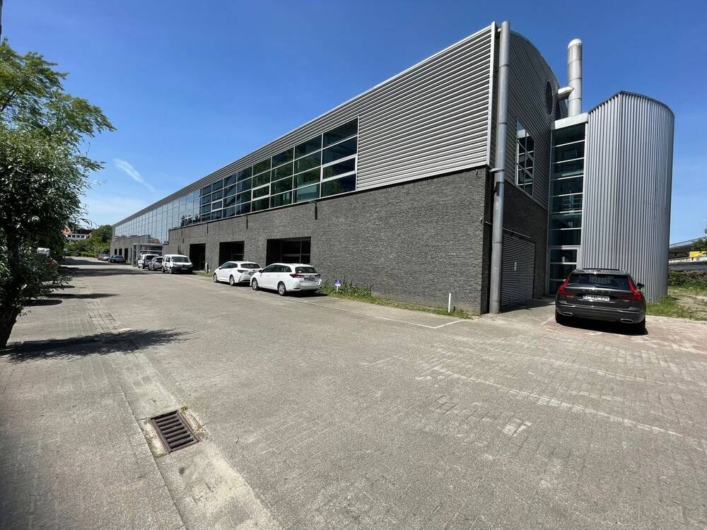 Handelszaak te huur in Gentbrugge 9050 14493.00€ slaapkamers 1087.00m² - Zoekertje 499709