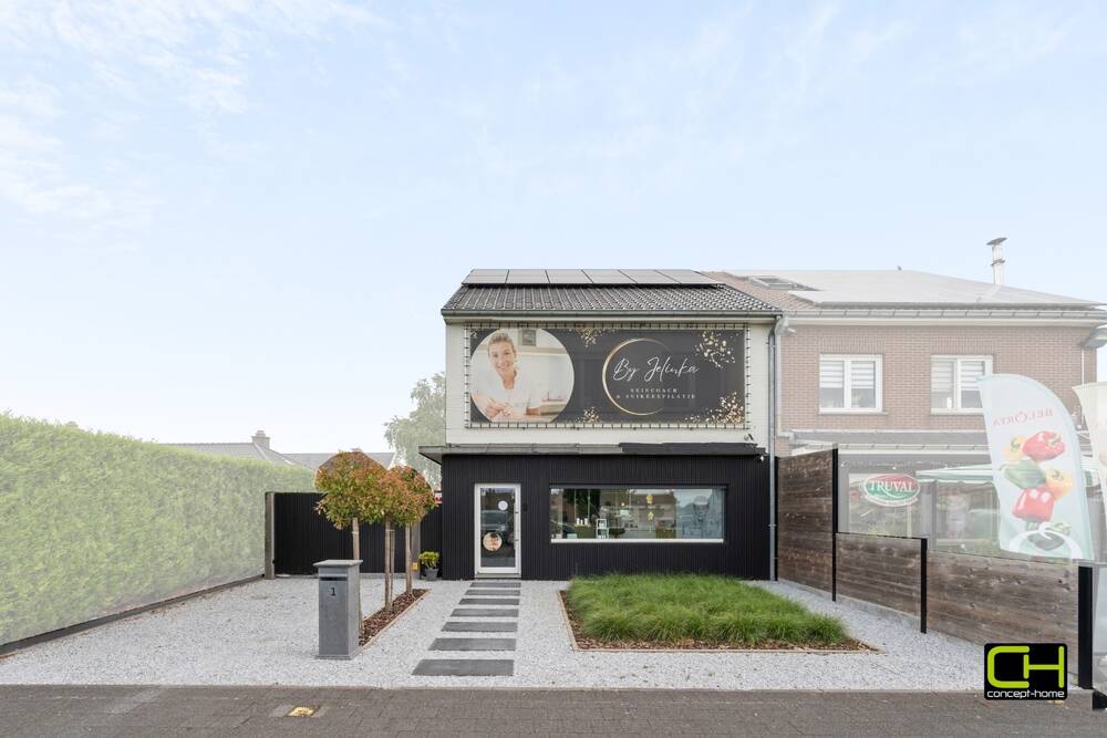 Huis te koop in Lovendegem 9920 569500.00€ 5 slaapkamers 233.00m² - Zoekertje 499782