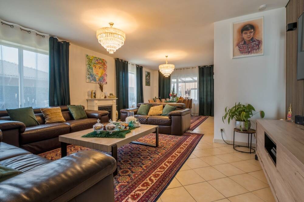 Huis te koop in Nieuwkerken-Waas 9100 549000.00€ 6 slaapkamers 280.00m² - Zoekertje 498831