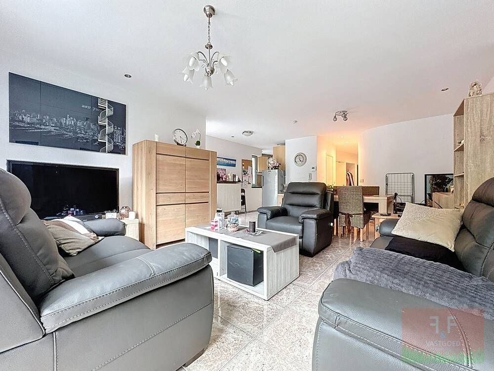 Appartement te koop in Wichelen 9260 179000.00€ 1 slaapkamers 75.00m² - Zoekertje 498725