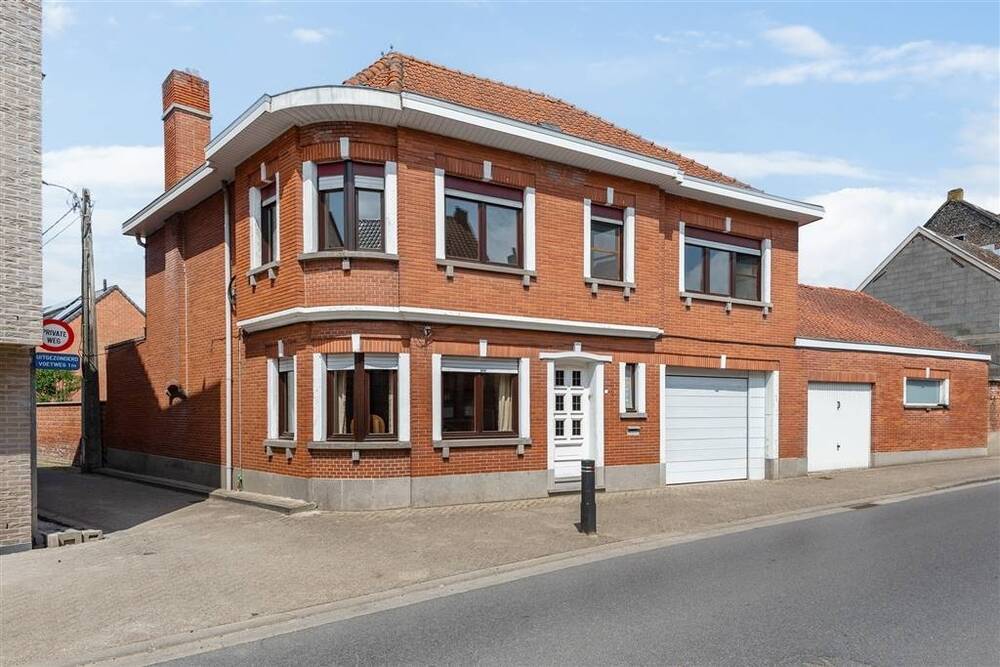 Huis te  koop in Dendermonde 9200 365000.00€ 3 slaapkamers 216.23m² - Zoekertje 497490