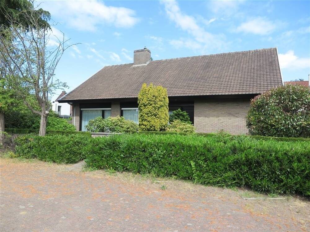 Huis te koop in Sint-Amandsberg 9040 595000.00€ 4 slaapkamers 218.00m² - Zoekertje 497623