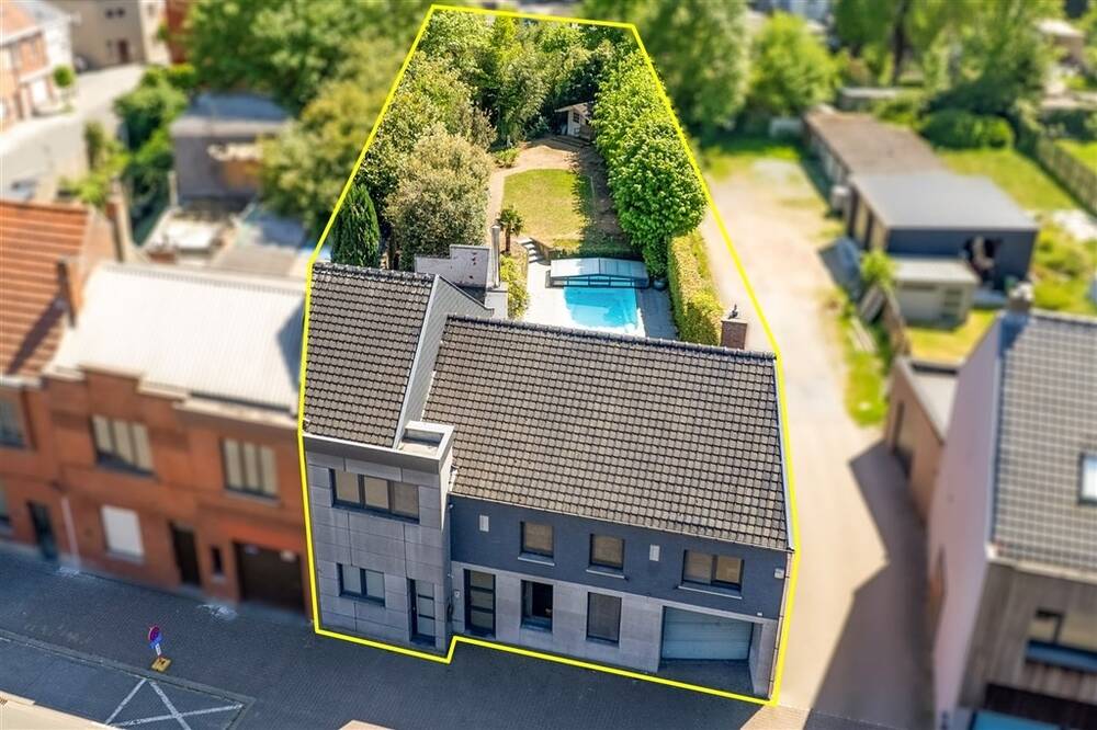 Huis te koop in Wetteren 9230 495000.00€ 3 slaapkamers 286.00m² - Zoekertje 498093