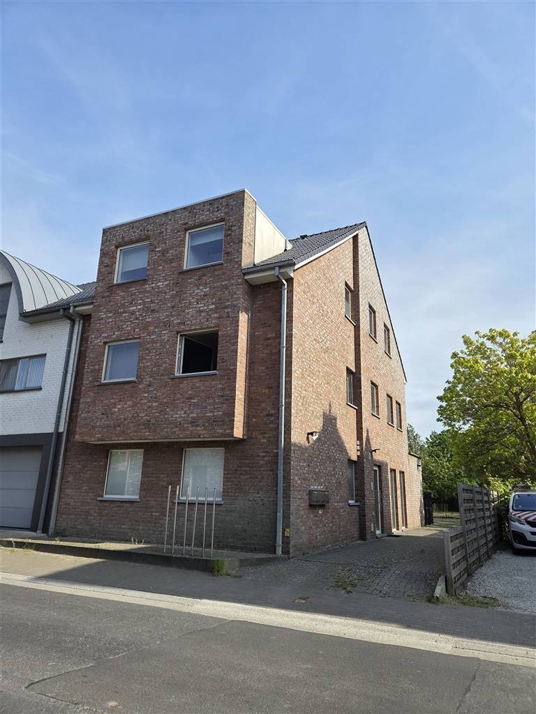 Appartement te  huur in Brakel 9660 785.00€ 2 slaapkamers 85.00m² - Zoekertje 498537
