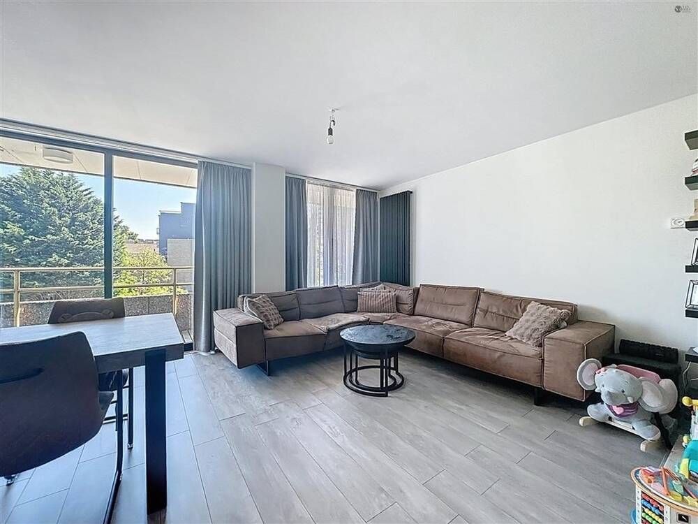 Appartement te  koop in Sint-Niklaas 9100 275000.00€ 2 slaapkamers 100.00m² - Zoekertje 498316