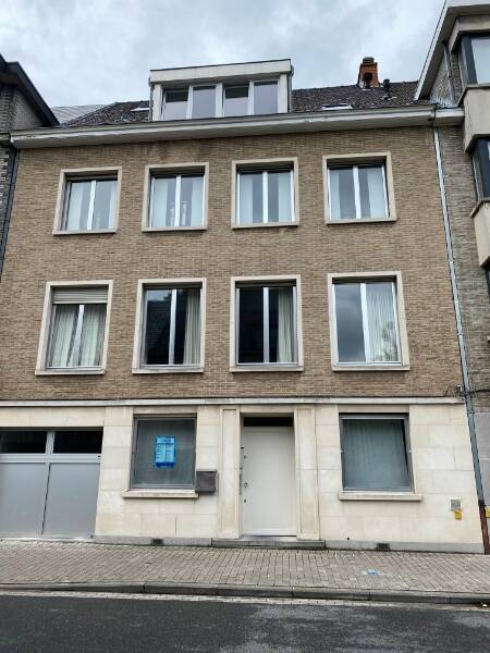 Appartement te huur in Lokeren 9160 1100.00€ 2 slaapkamers m² - Zoekertje 497498