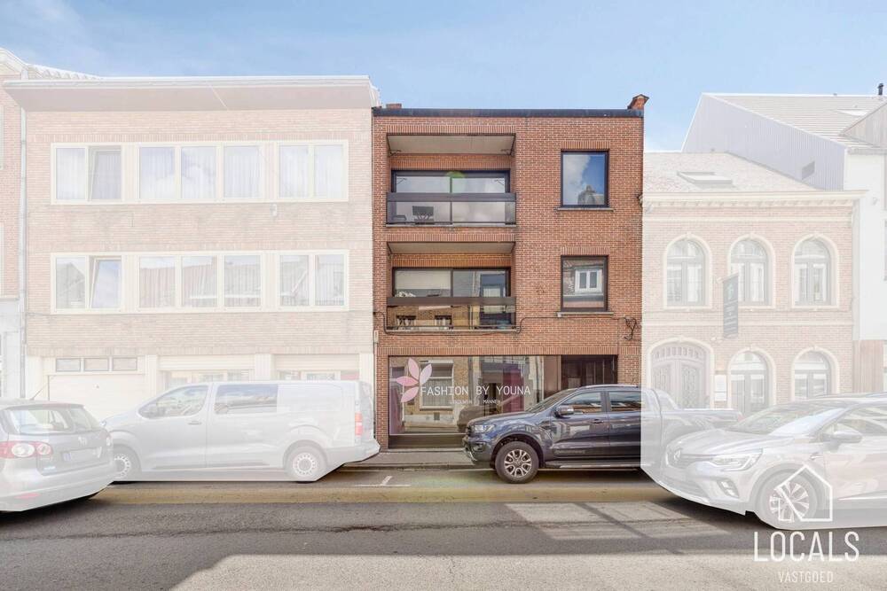 Huis te koop in Ninove 9400 270000.00€ 2 slaapkamers 252.00m² - Zoekertje 497974