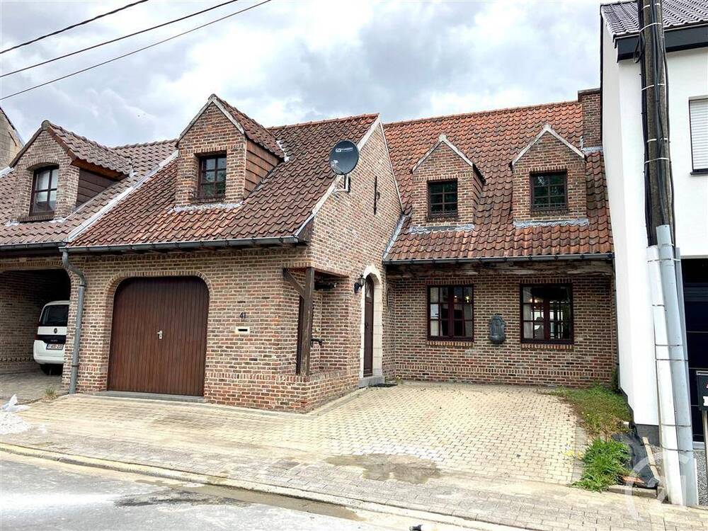 Huis te  koop in Haaltert 9450 299000.00€ 4 slaapkamers 209.00m² - Zoekertje 498193