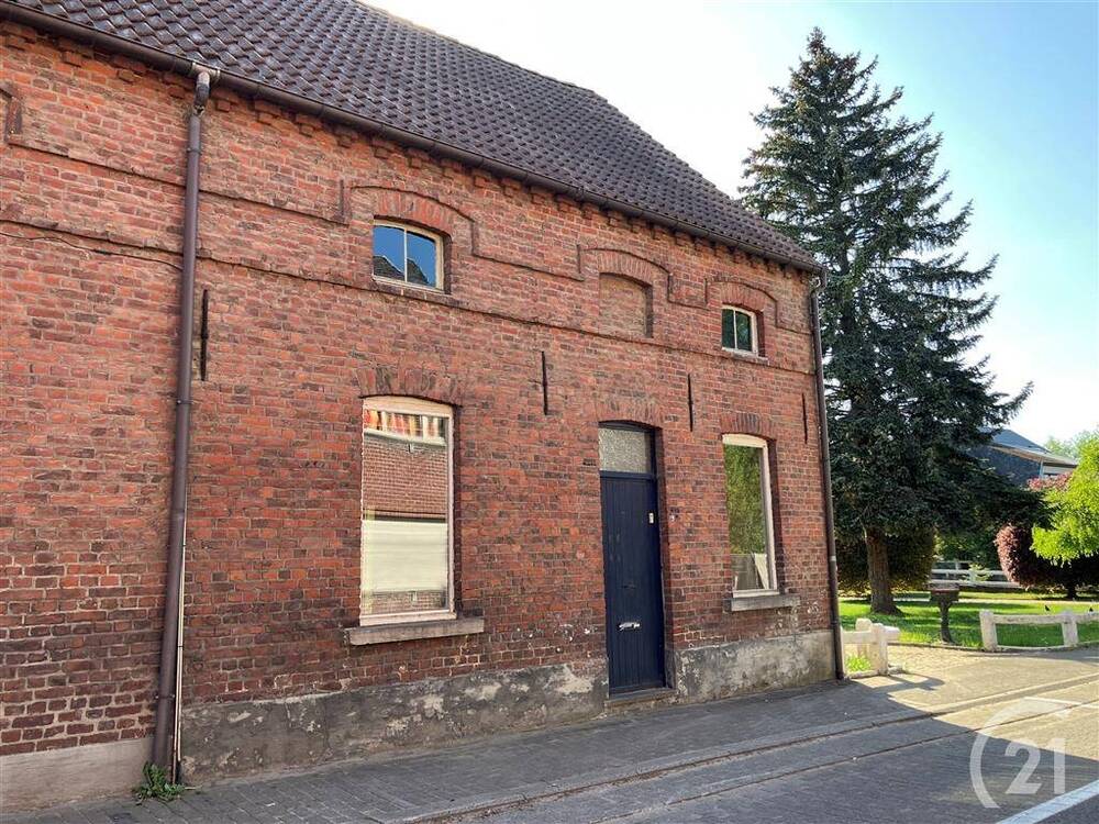 Huis te koop in Mere 9420 159000.00€ 4 slaapkamers 150.00m² - Zoekertje 498196