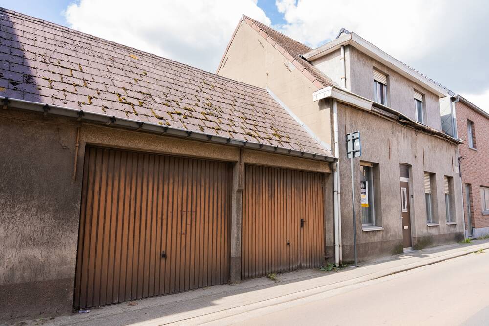 Huis te  koop in Zele 9240 260000.00€ 4 slaapkamers m² - Zoekertje 497699