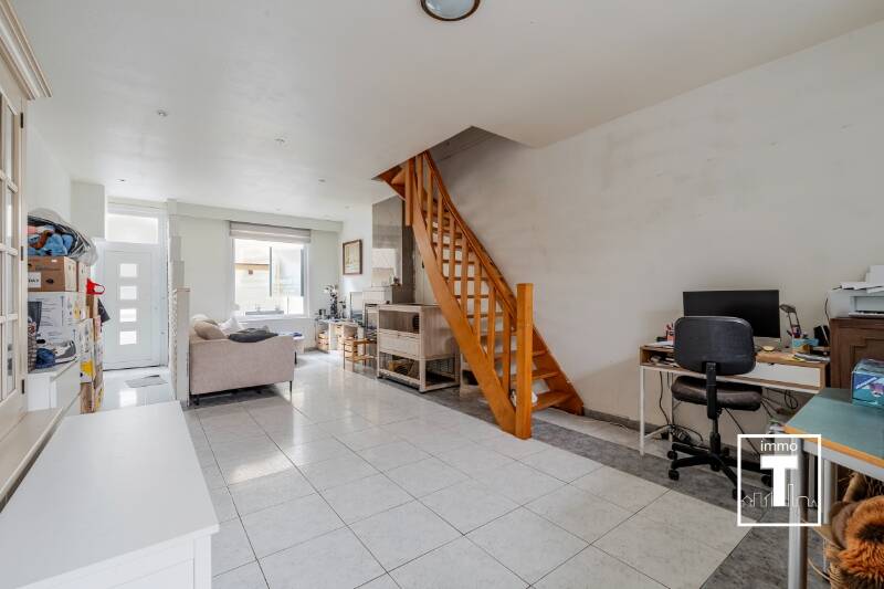 Huis te koop in Oudenaarde 9700 240000.00€ 3 slaapkamers 137.00m² - Zoekertje 497564