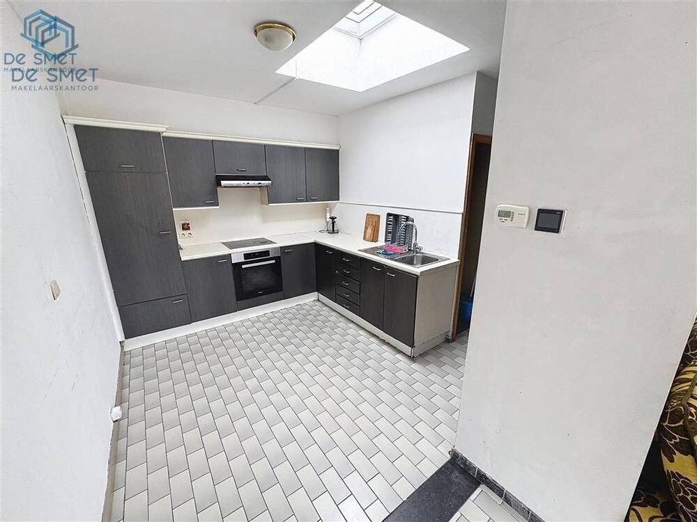 Appartement te koop in Geraardsbergen 9500 145000.00€ 1 slaapkamers 170.00m² - Zoekertje 497385