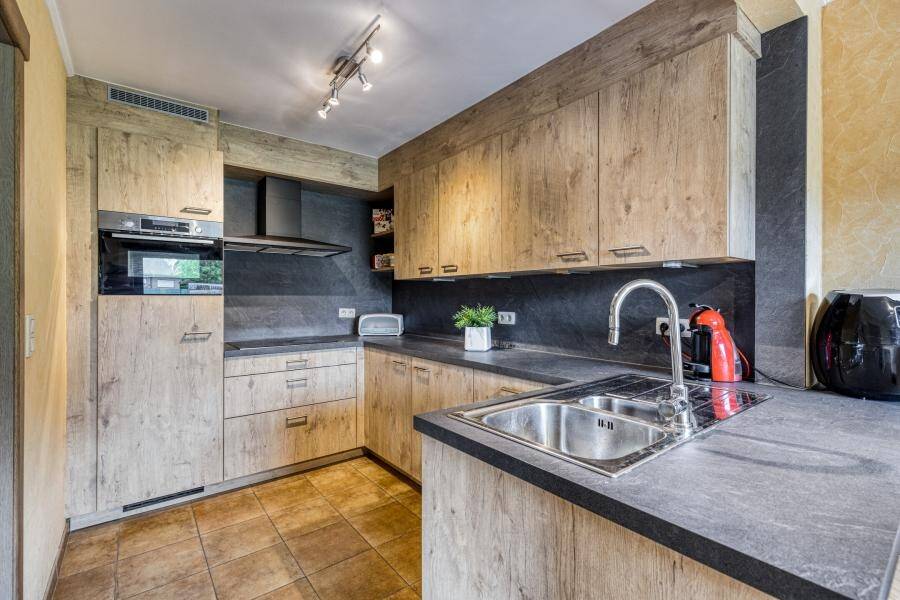 Bungalow te  koop in Sint-Lievens-Esse 9550 359000.00€ 3 slaapkamers 154.00m² - Zoekertje 496406