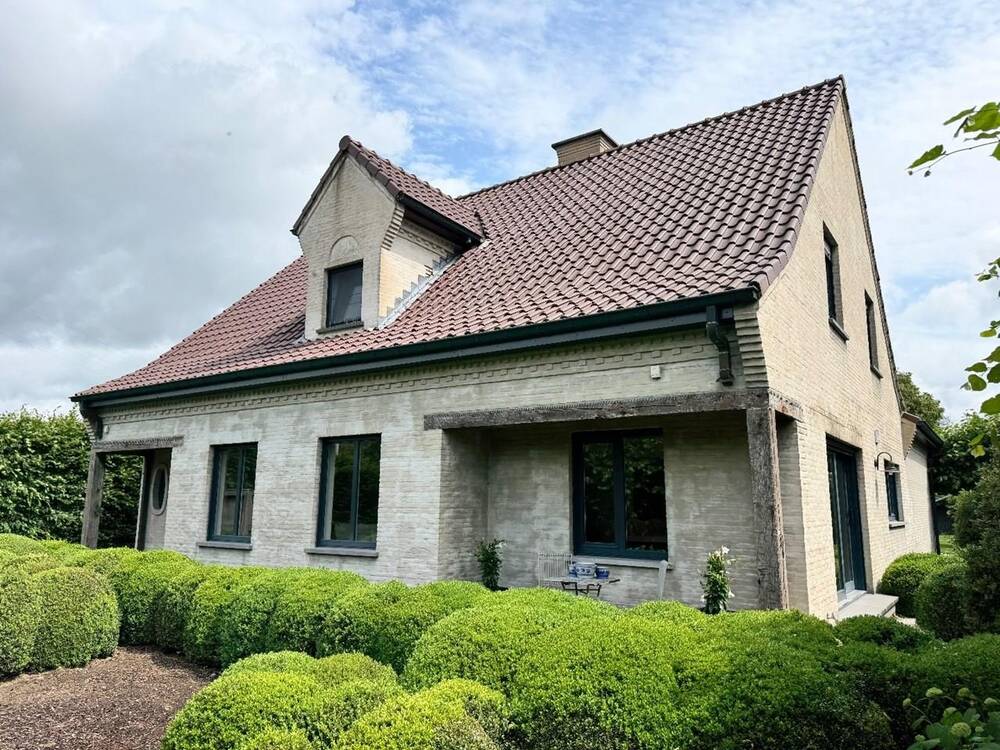 Huis te koop in Grammene 9800 650000.00€ 4 slaapkamers m² - Zoekertje 496195