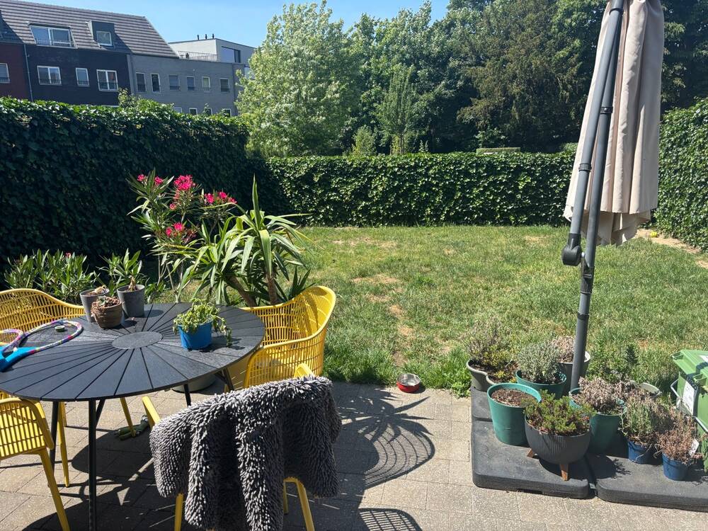 Appartement te huur in Sint-Amandsberg 9040 1250.00€ 3 slaapkamers m² - Zoekertje 495217