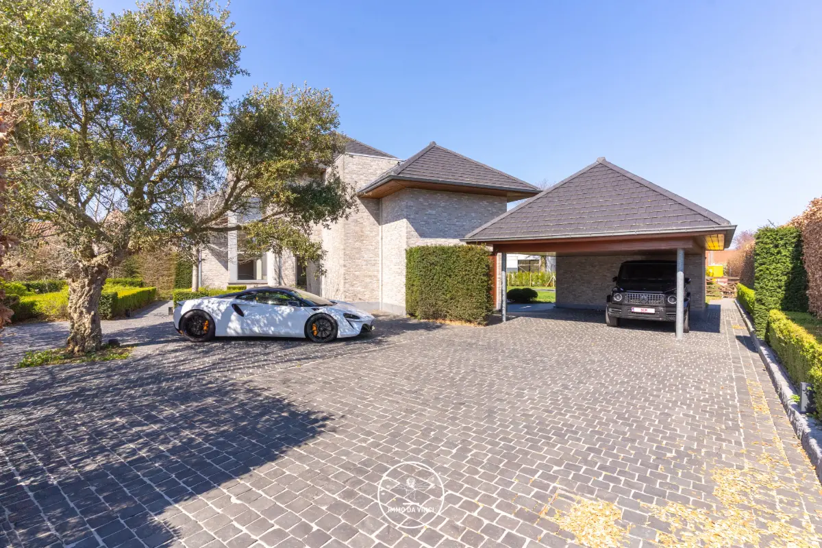 Huis te  koop in Merelbeke 9820 1285000.00€ 6 slaapkamers 413.00m² - Zoekertje 495505