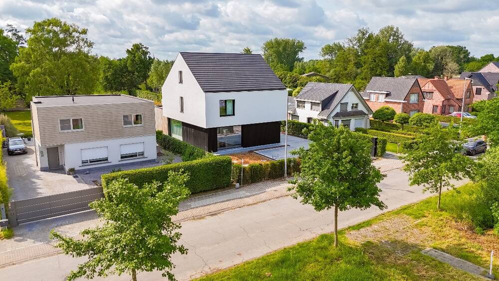 Huis te koop in Sint-Niklaas 9100 1099000.00€ 4 slaapkamers 464.00m² - Zoekertje 495385