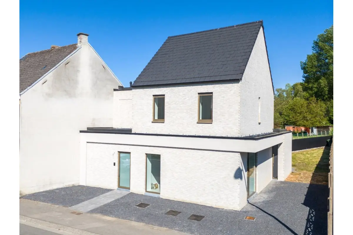 Huis te  koop in Merelbeke 9820 548000.00€ 3 slaapkamers 218.00m² - Zoekertje 495036