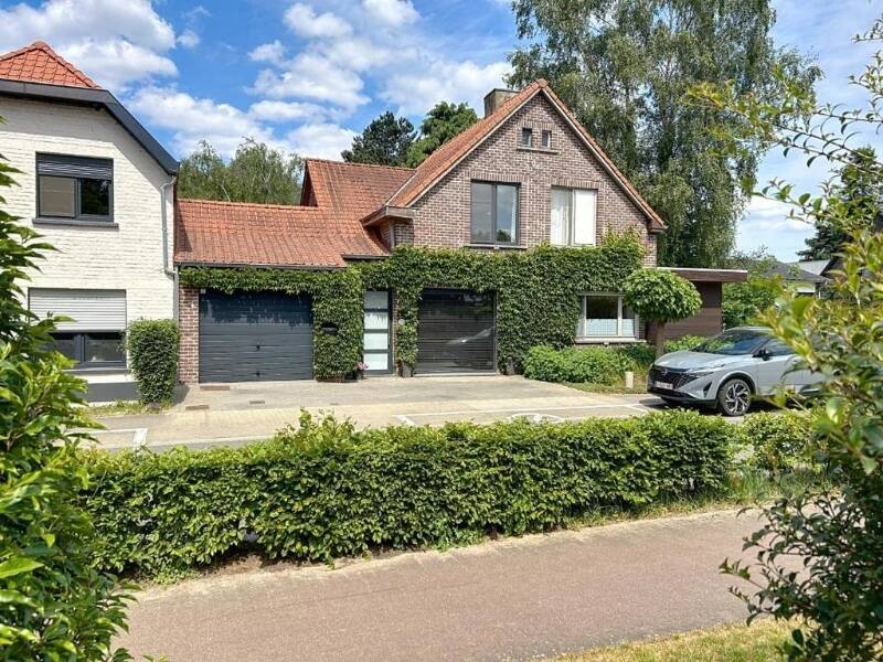 Huis te koop in Sint-Martens-Latem 9830 580000.00€ 3 slaapkamers 199.00m² - Zoekertje 495243