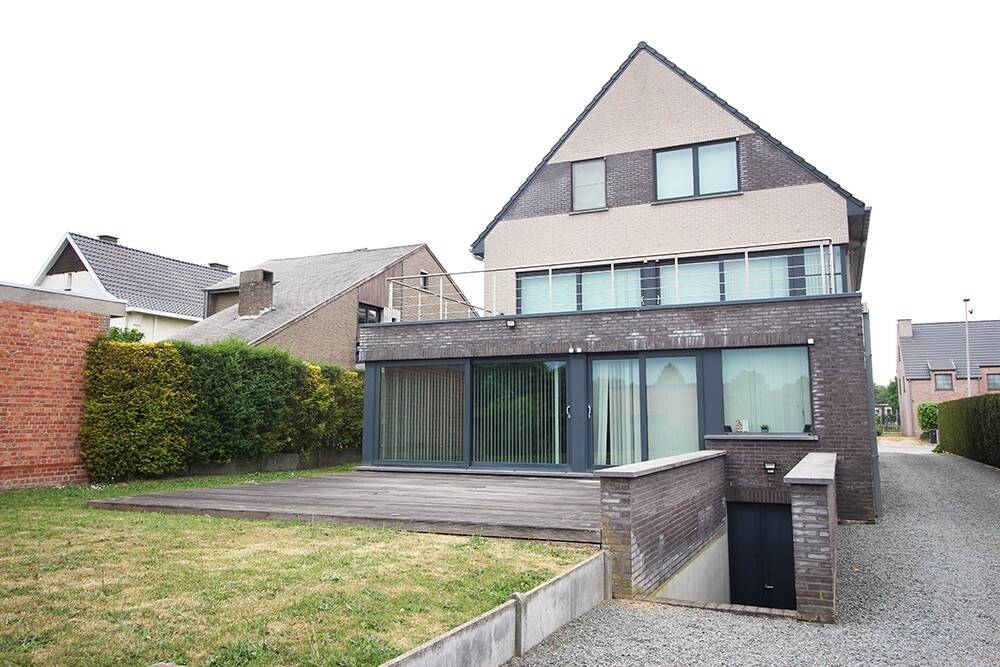 Huis te  koop in Dendermonde 9200 979000.00€ 6 slaapkamers 167.00m² - Zoekertje 495235