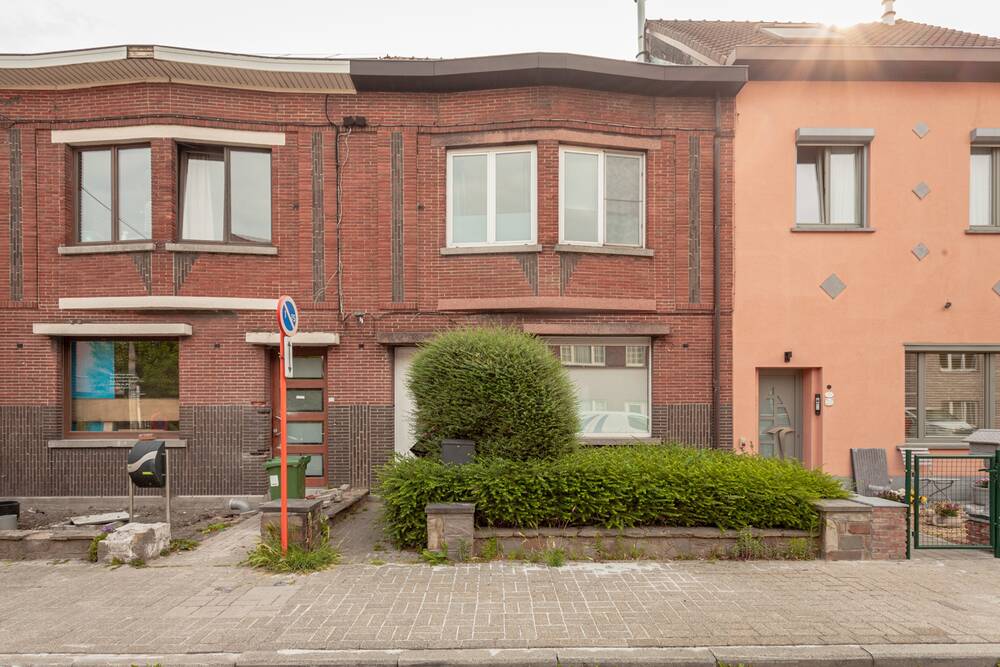 Huis te koop in Merelbeke 9820 350000.00€ 4 slaapkamers 181.00m² - Zoekertje 495156