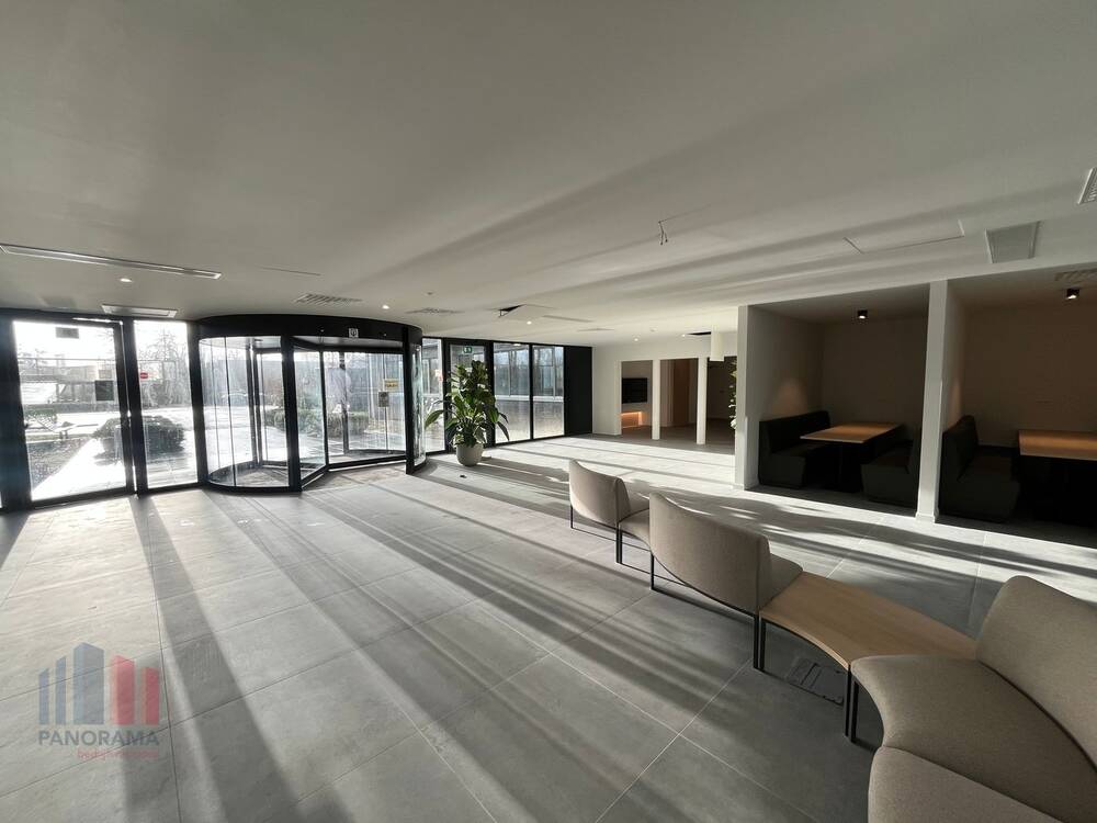 Handelszaak te huur in Merelbeke 9820 4960.00€ slaapkamers 384.00m² - Zoekertje 495253