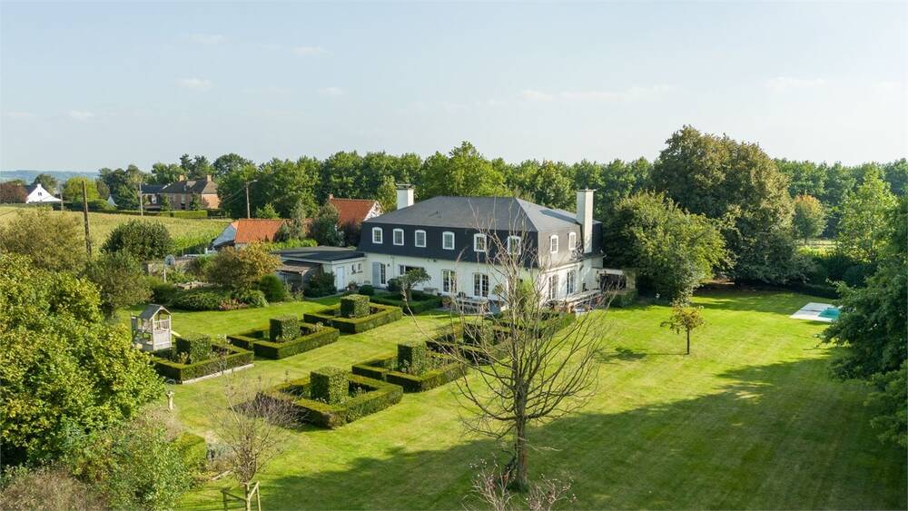 Huis te  koop in Wortegem-Petegem 9790 995000.00€ 5 slaapkamers 395.00m² - Zoekertje 493940