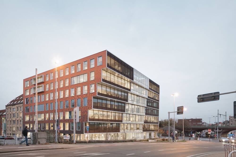 Handelszaak te huur in Gent 9000 2950.00€ slaapkamers 42.00m² - Zoekertje 493878