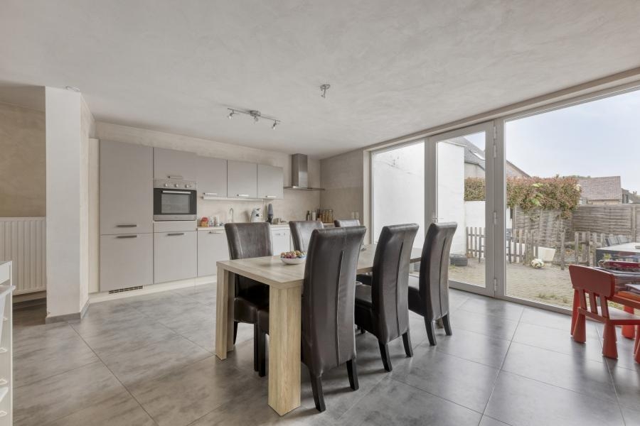 Huis te koop in Geraardsbergen 9500 289000.00€ 3 slaapkamers 196.00m² - Zoekertje 493974
