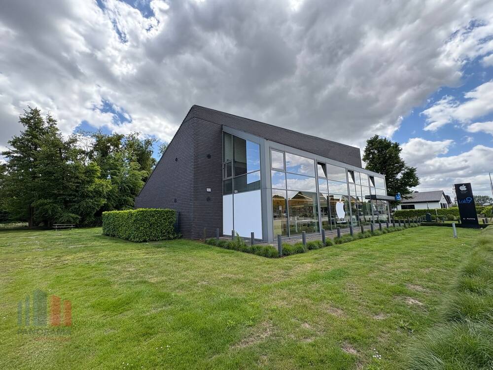 Handelszaak te huur in Sint-Martens-Latem 9830 4000.00€ slaapkamers 345.00m² - Zoekertje 493996
