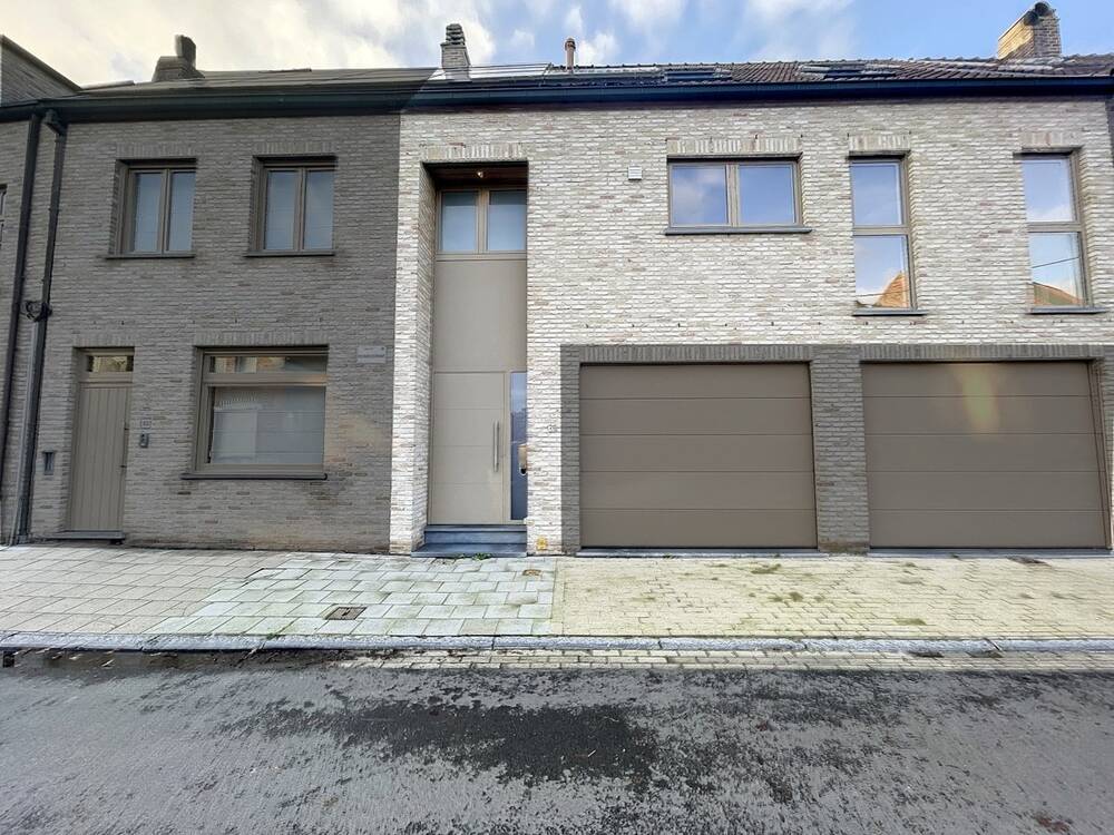 Appartement te huur in Maldegem 9990 800.00€ 3 slaapkamers m² - Zoekertje 493825