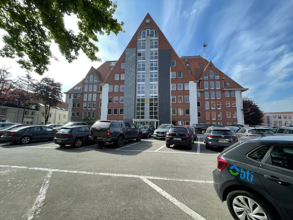 Handelszaak te huur in Sint-Denijs-Westrem 9051 980.00€ slaapkamers 97.00m² - Zoekertje 493874