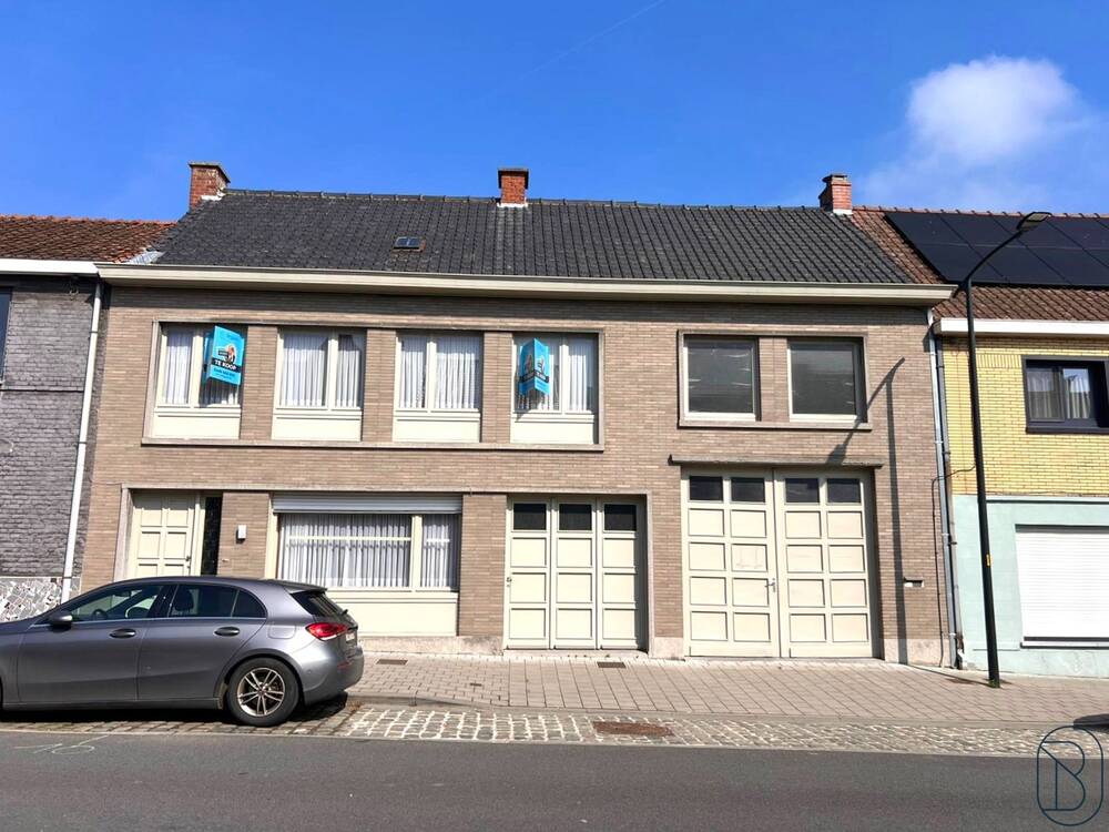 Huis te koop in Kruishoutem 9770 0.00€ 3 slaapkamers 450.00m² - Zoekertje 505749