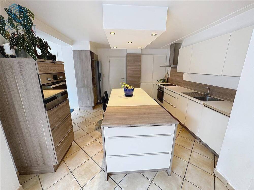 Huis te koop in Geraardsbergen 9500 375000.00€ 3 slaapkamers 317.56m² - Zoekertje 505722